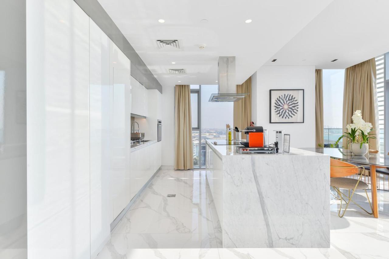 Luxe 3 Bedroom Oceanfront Apartment In The Heart Of Bluewaters Island 迪拜 外观 照片
