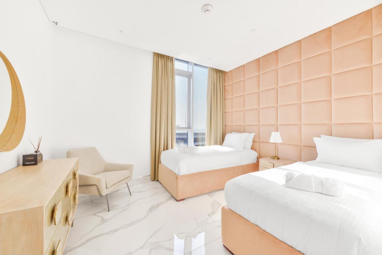 Luxe 3 Bedroom Oceanfront Apartment In The Heart Of Bluewaters Island 迪拜 外观 照片