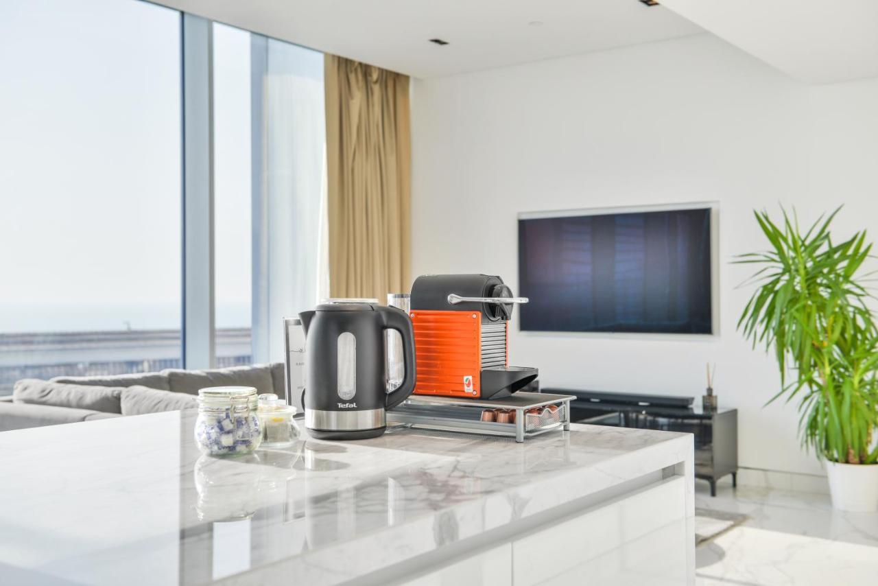 Luxe 3 Bedroom Oceanfront Apartment In The Heart Of Bluewaters Island 迪拜 外观 照片